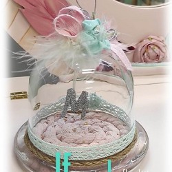 Ρομαντική γυάλινη συσκευασία  κοσμημάτων με αρχικό ονόματος «Floral Πεταλούδα»